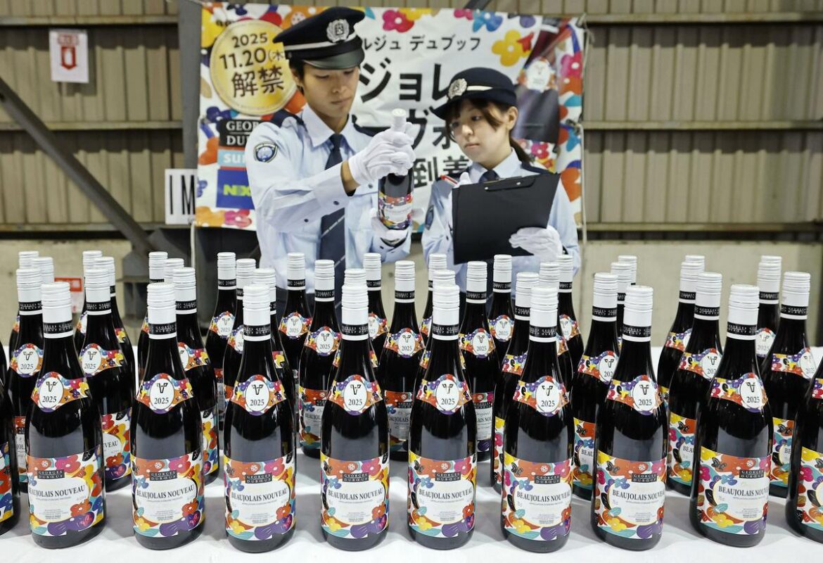 Beaujolais Nouveau wine arrives in Japan for November release Beaujolais Nouveau wine arrives in Japan for November release