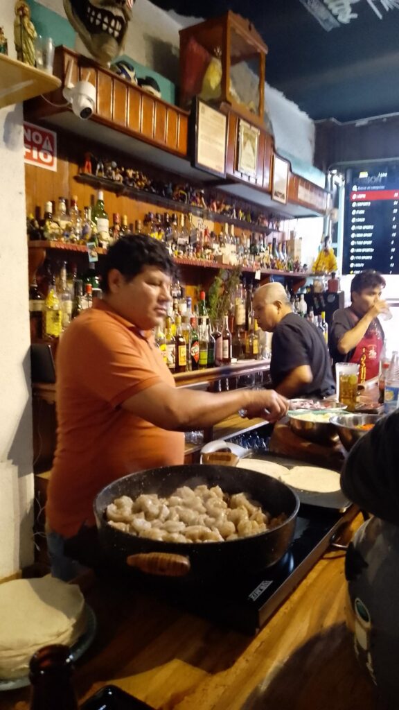 Saloon or cantina are the Best in México. This Is in Oaxaca, on the bar cooking shrimp, chicharon, chile morrón, guacamole, with cheese, free tacos for everyone, cold beer, some babes at your side... OMG, this Is life.