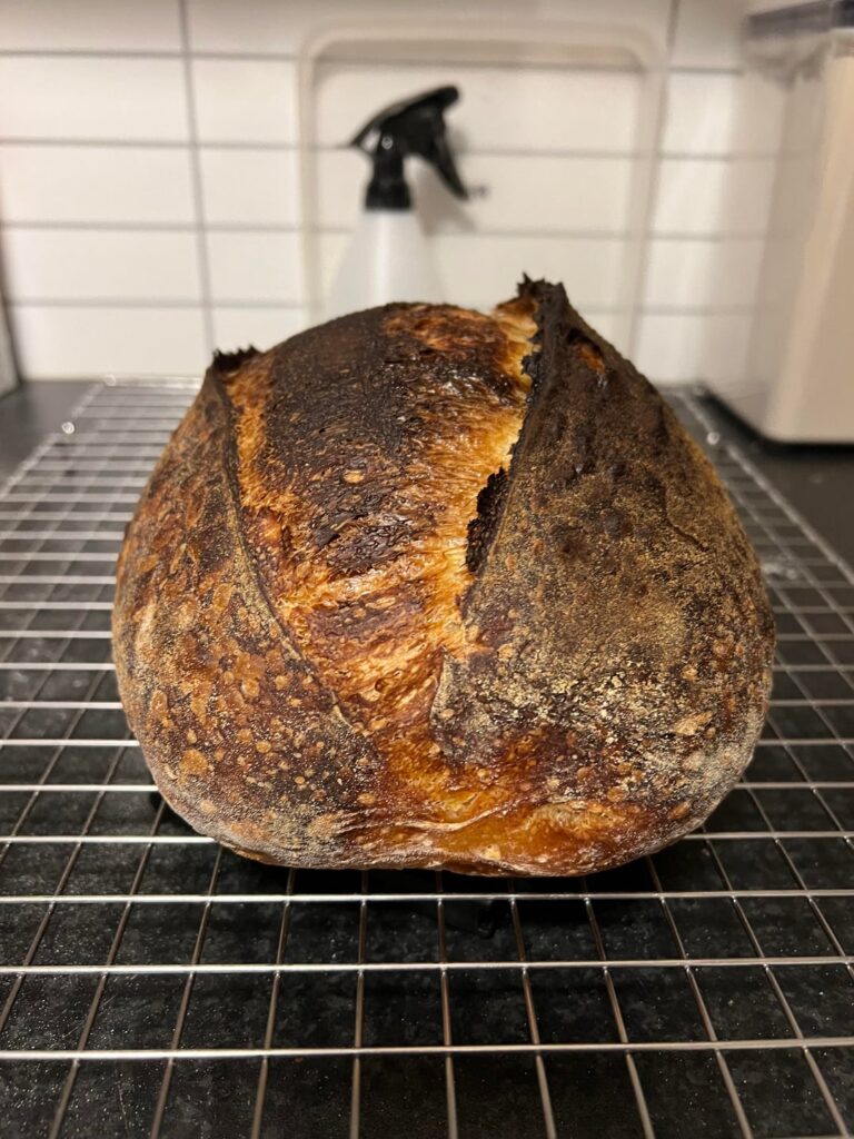 Burnt my loaf… and it doesn’t taste that bad