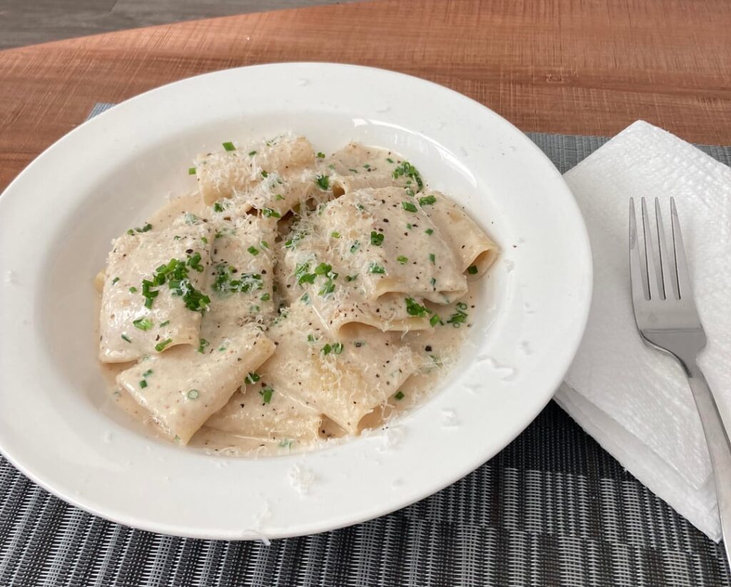 Paccheri al pesto di noci