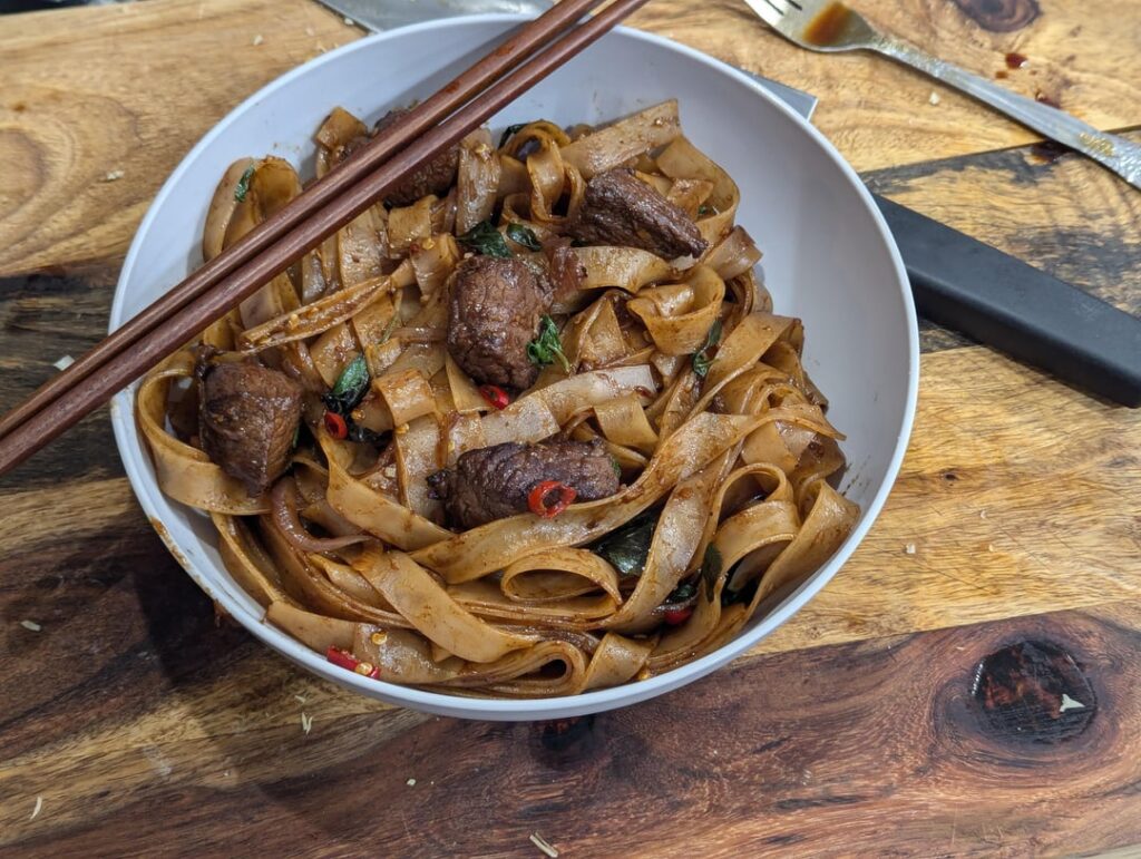[homemade] Drunken Noodles
