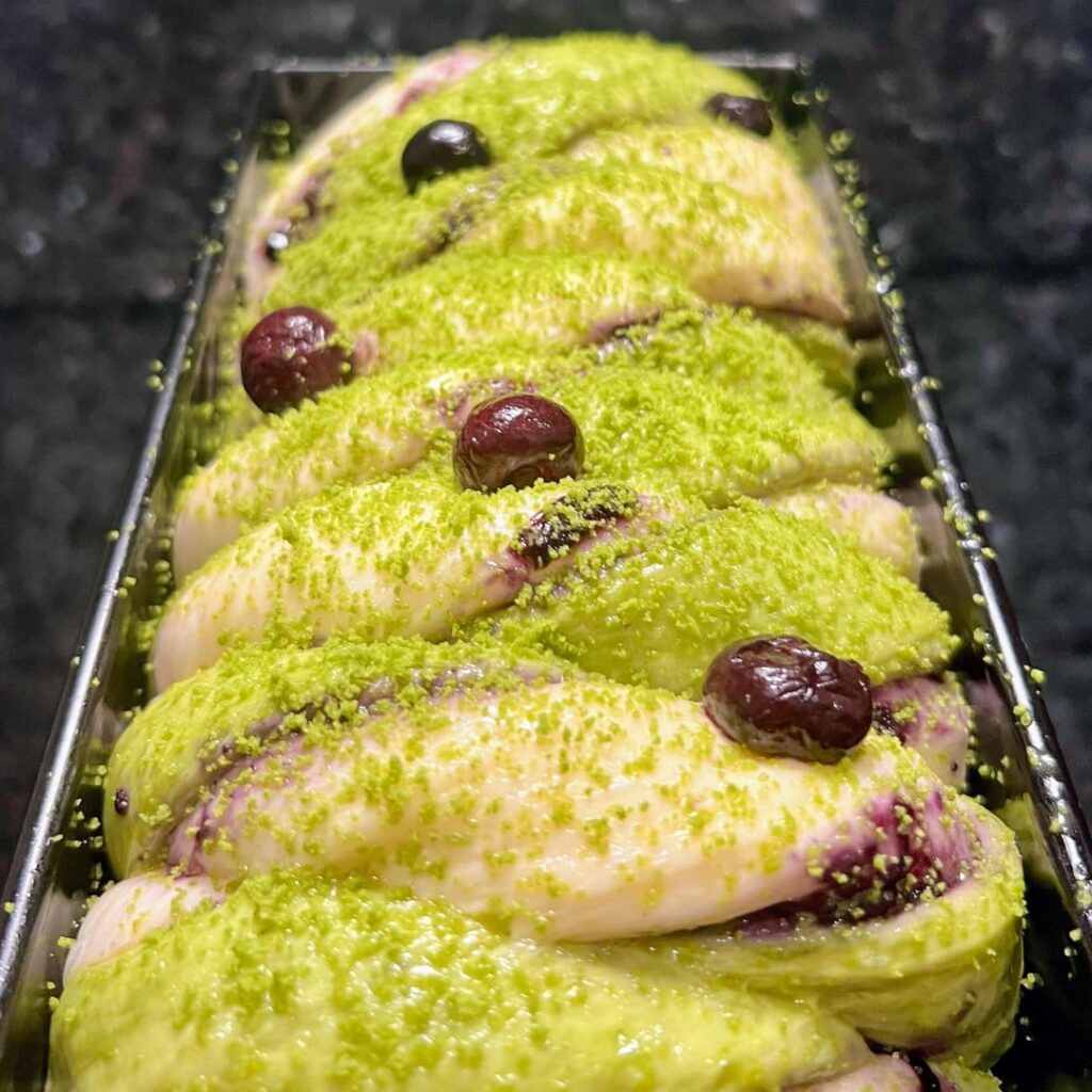 [homemade] Matcha blueberry bread