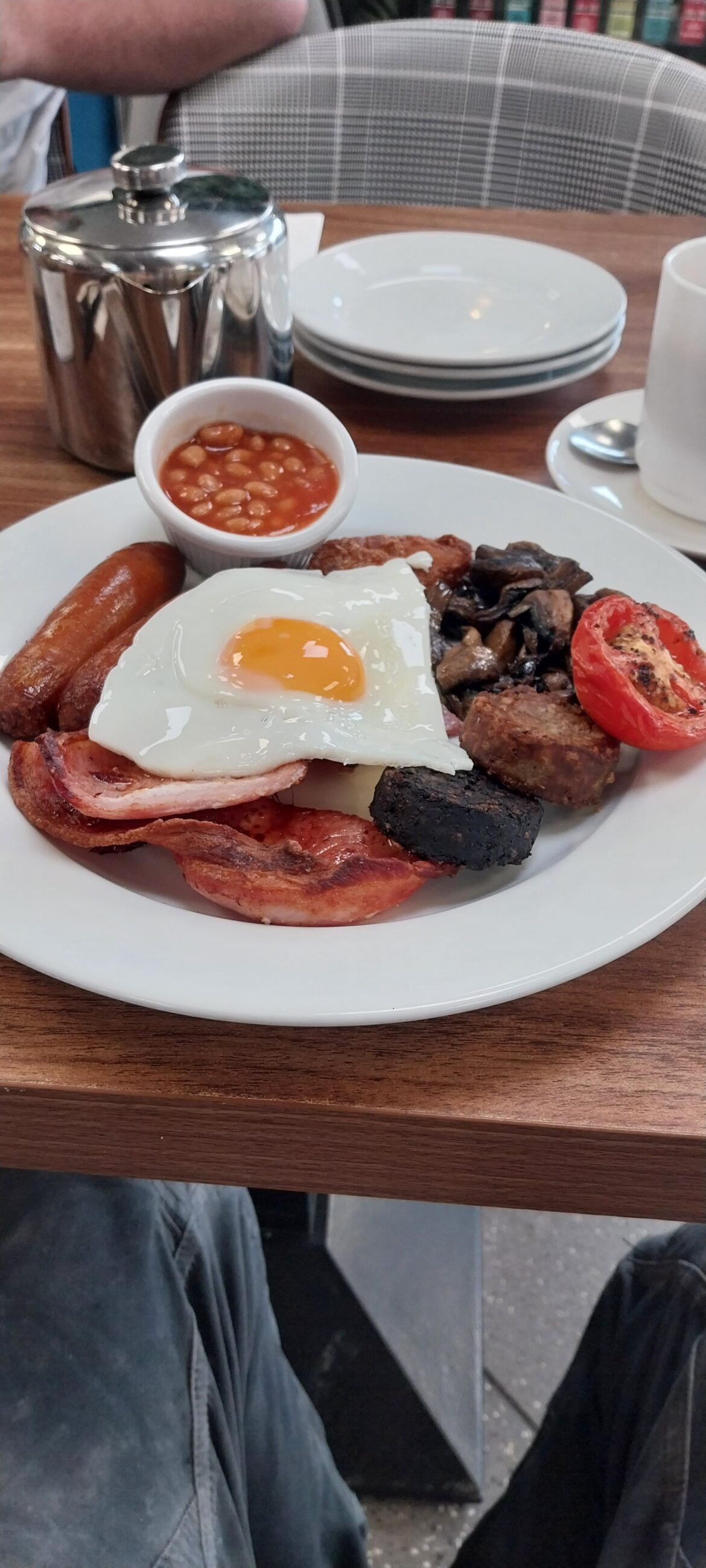 €12 breakfast at Pizza and Deli Tralee. Came with loads of toast and a big pot of tea or coffee.