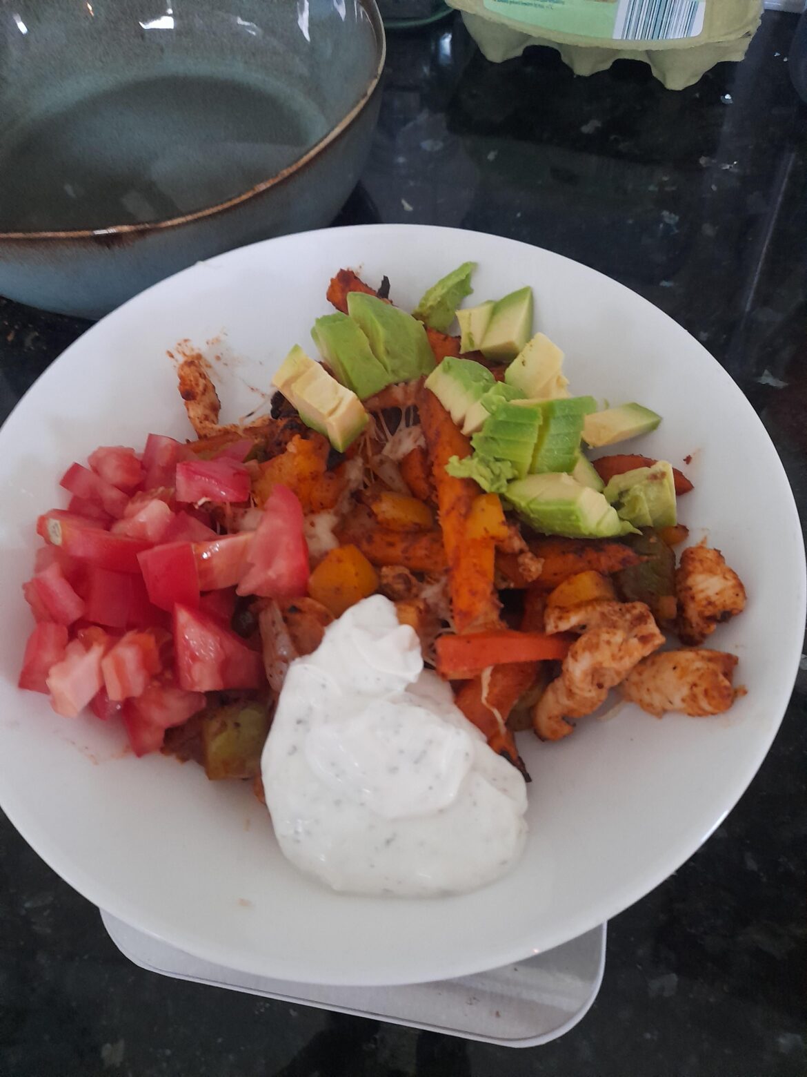 I put raw tomatoes on almost all my meals. >500 I put raw tomatoes on almost all my meals. >500