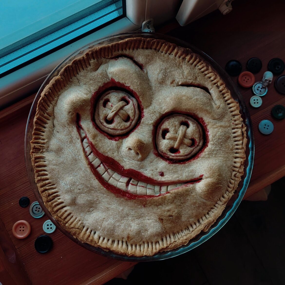 Cherry monster pie inspired by Coraline's Other Mother (Coraline movie) 🍿👻