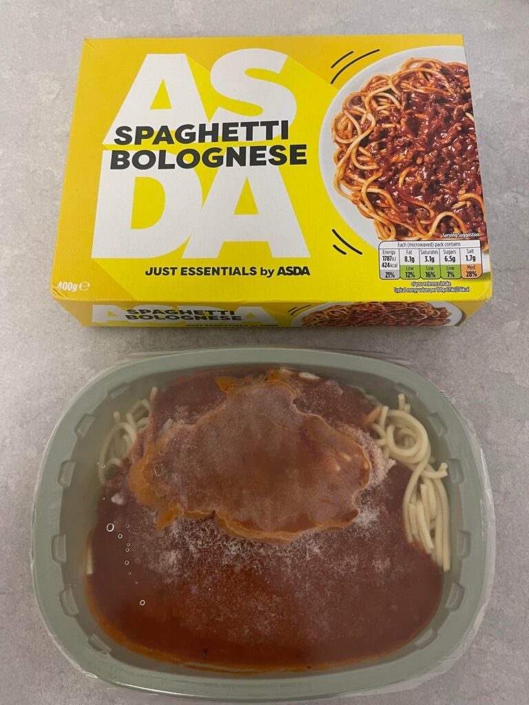 Asda Spaghetti Bolognese Ready Meal, £1.00. Was tasty; the sauce and meat had a nice flavour with no gristle at all, surprisingly good, would definitely buy again 8/10.