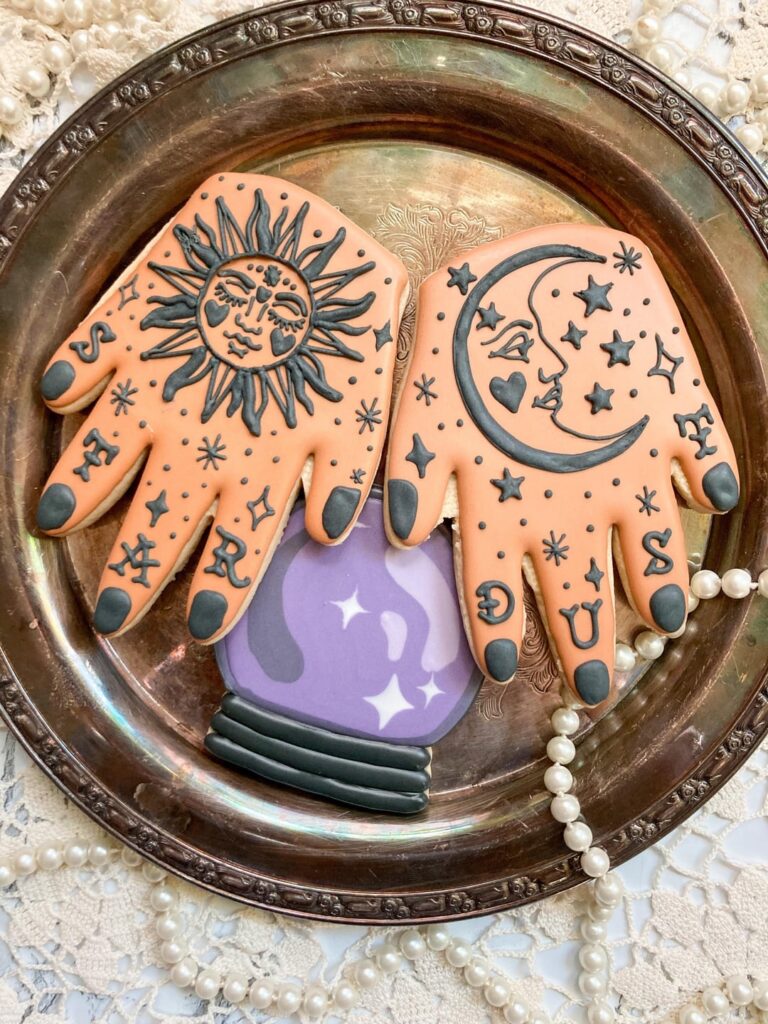 I made some fortune teller sets for Halloween markets 🔮