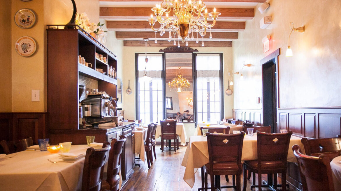 One Of Philly’s Best Restaurants Is So Good You’ll Feel Like You’re In Italy One Of Philly's Best Restaurants Is So Good You'll Feel Like You're In Italy