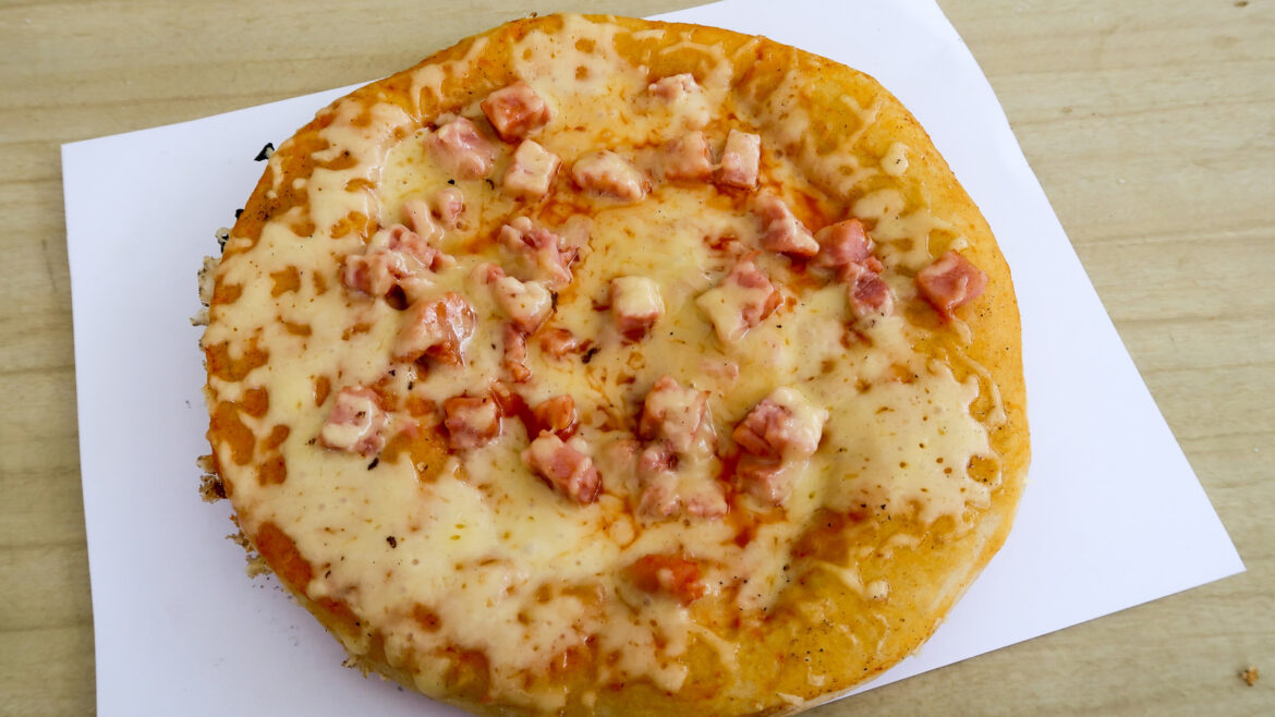 Miami Pizza Has A Style Of Its Own — Here's Why It's So Unique