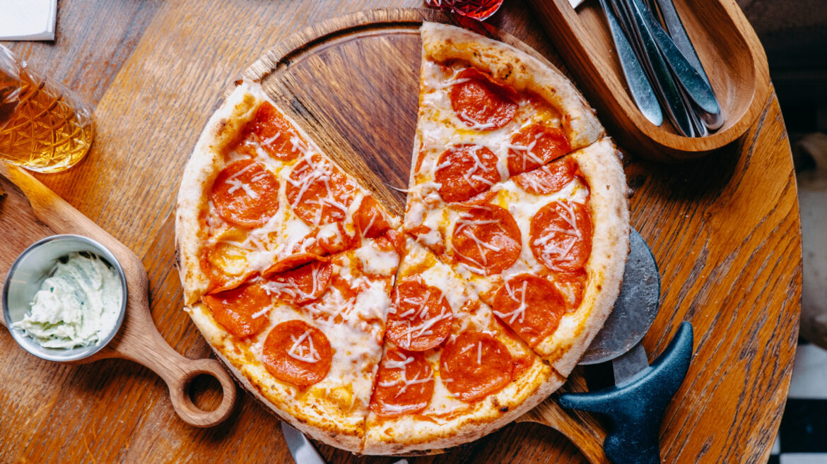 10 Pizza Chains That Are Struggling To Stay Open 10 Pizza Chains That Are Struggling To Stay Open