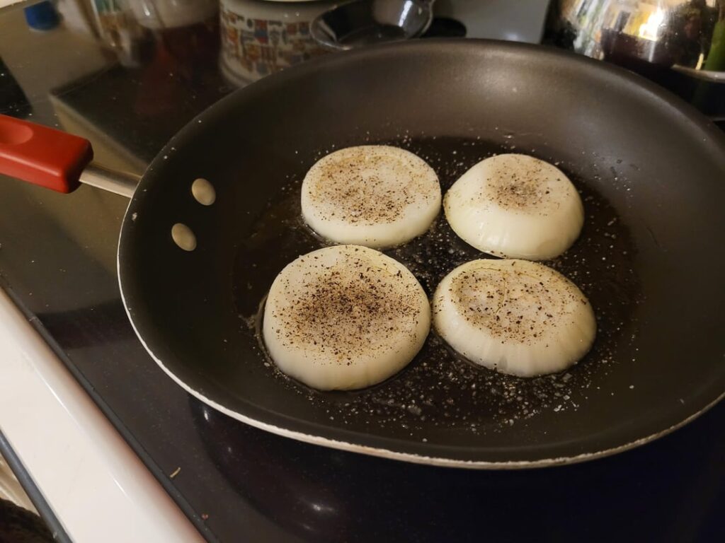 Cooked to perfection. Just salt, pepper and parsley. Onions with crunchy garlic.