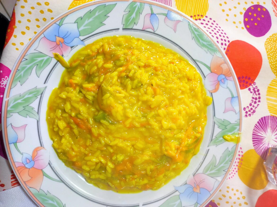 Risotto with courgette flowers and saffron
