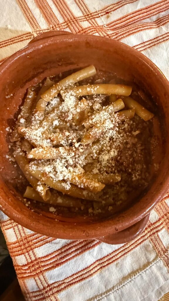 Broken ziti with sauce