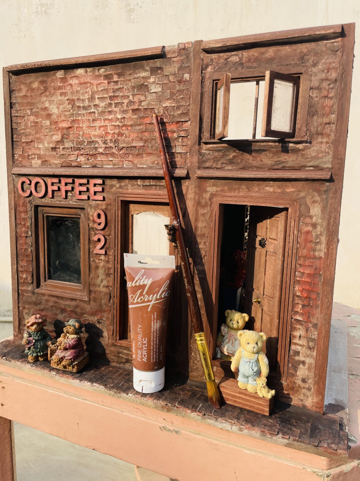 A coffee shop in 1/12 scale