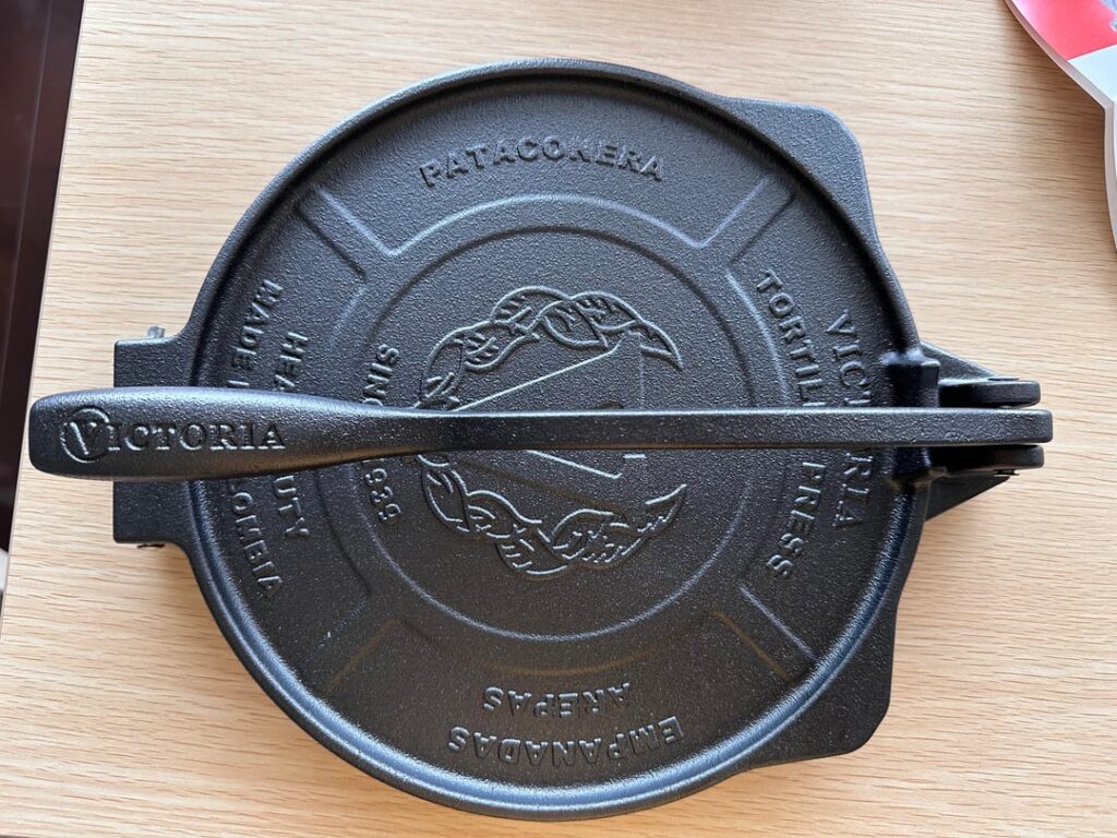 Question about Victoria HD 10” Tortilla Press – Missing Pin or Is This the Complete Set? Question about Victoria HD 10” Tortilla Press – Missing Pin or Is This the Complete Set?