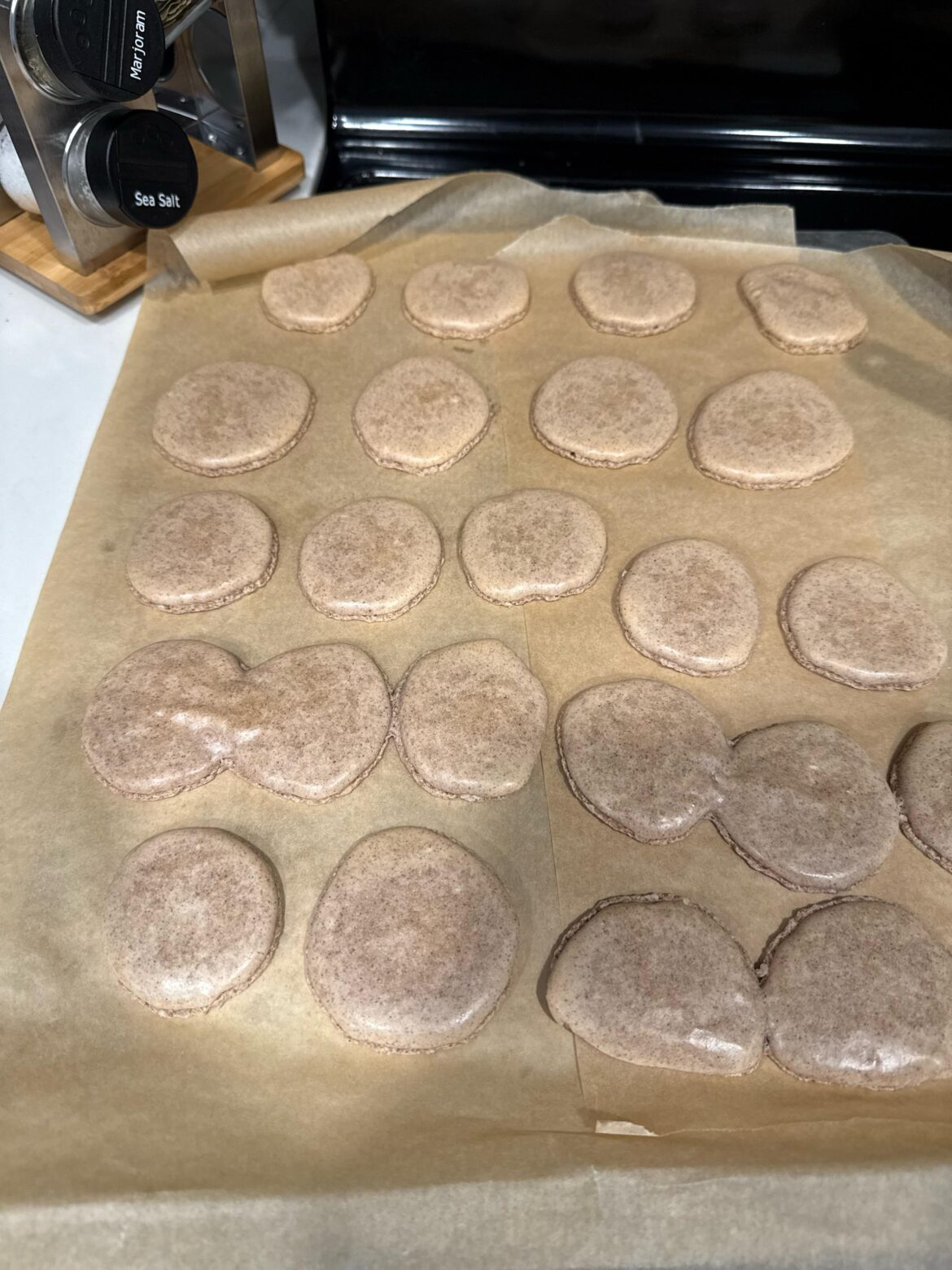 High Humidity, Macaron Spreading High Humidity, Macaron Spreading