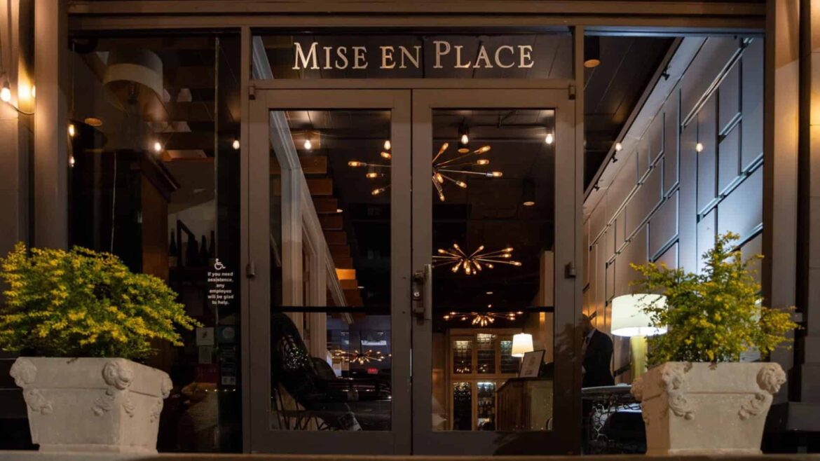 The entrance to a French restaurant