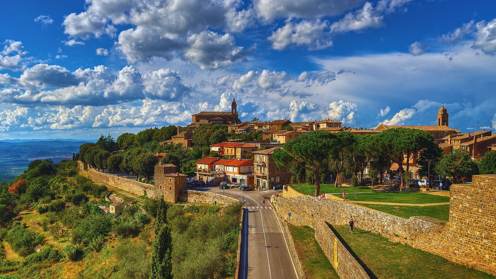 Tuscany wine tasting 
