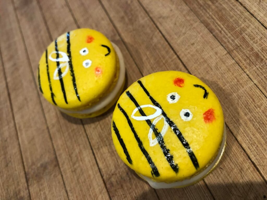 Other themed macarons