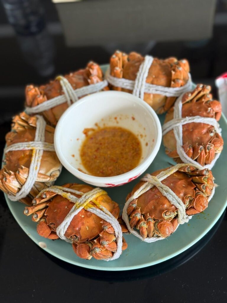 Steam Hairy crab with spicy dip
