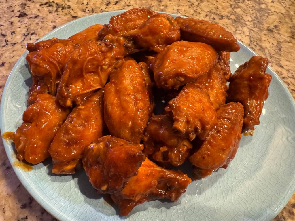 Hot garlic wings
