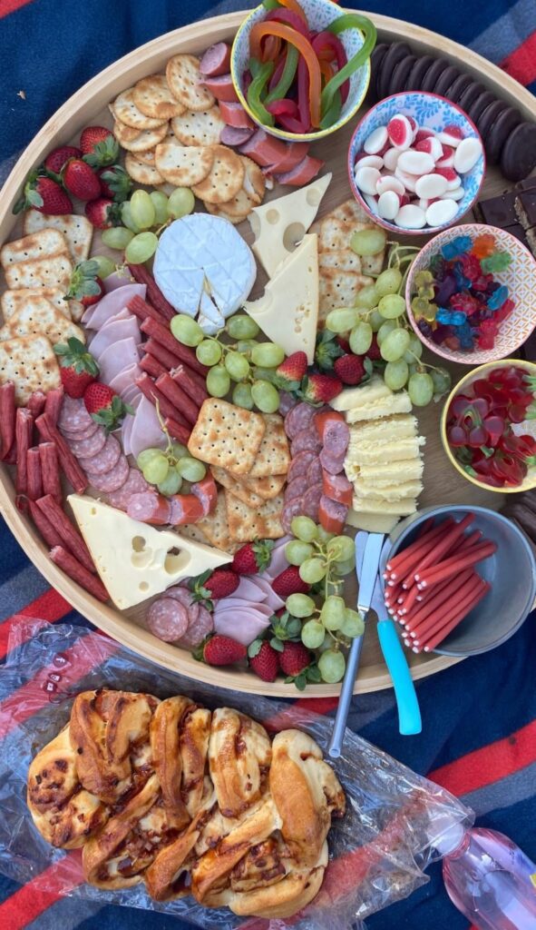 My friend took me on a picnic and brought this