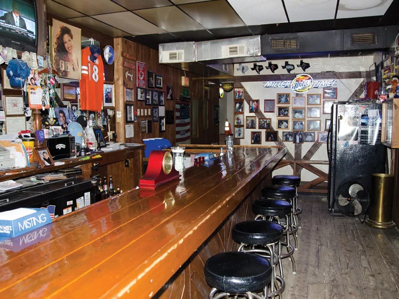 Longtime downtown San Antonio dive My Brother’s Bar has apparently closed