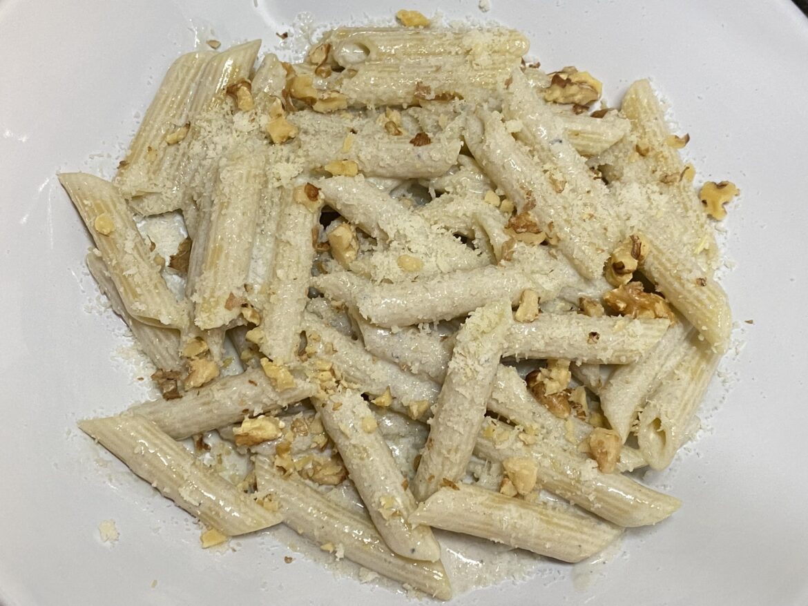 Penne ai quattro formaggi (gorgonzola piccante, fontina, mascarpone, and pecorino romano)