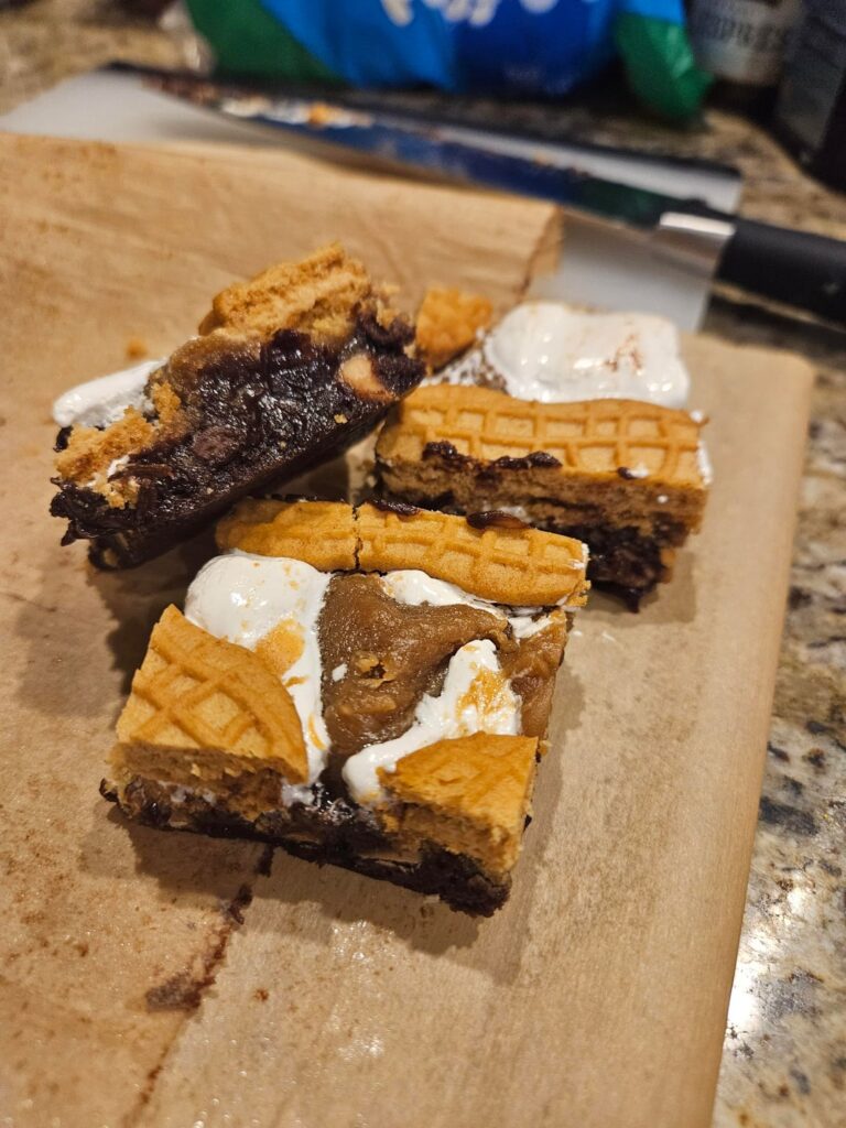 Fluffernutter Brownies for Fluffernutter Day 🥳
