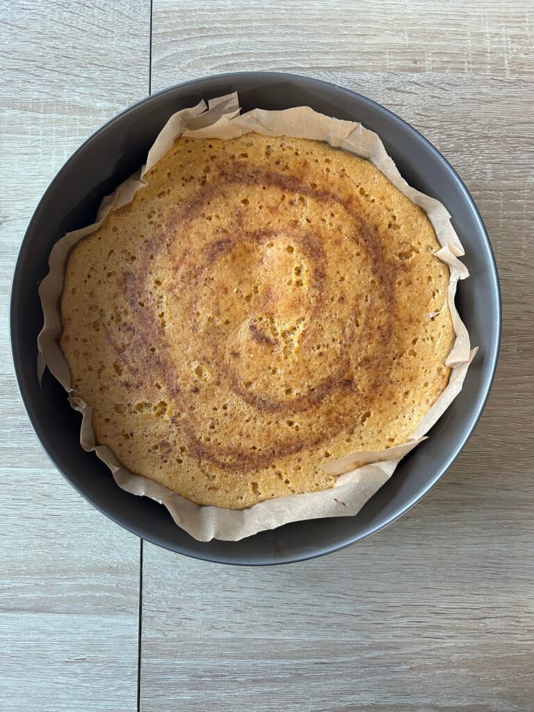 cornmeal cake, 100 cals per slice