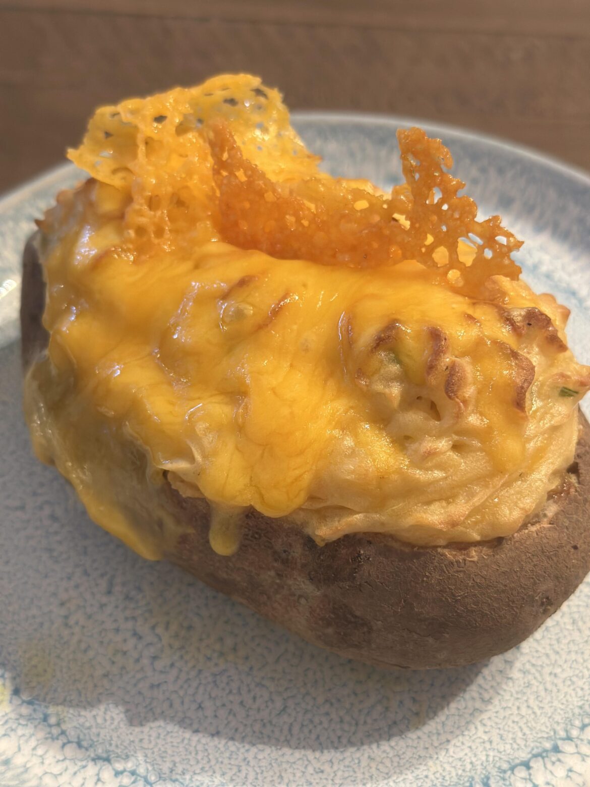 Inspired by last weeks twice baked potato shepherds pie I present my own. A wild foraged chanterelle twice baked potato shepherds pie.