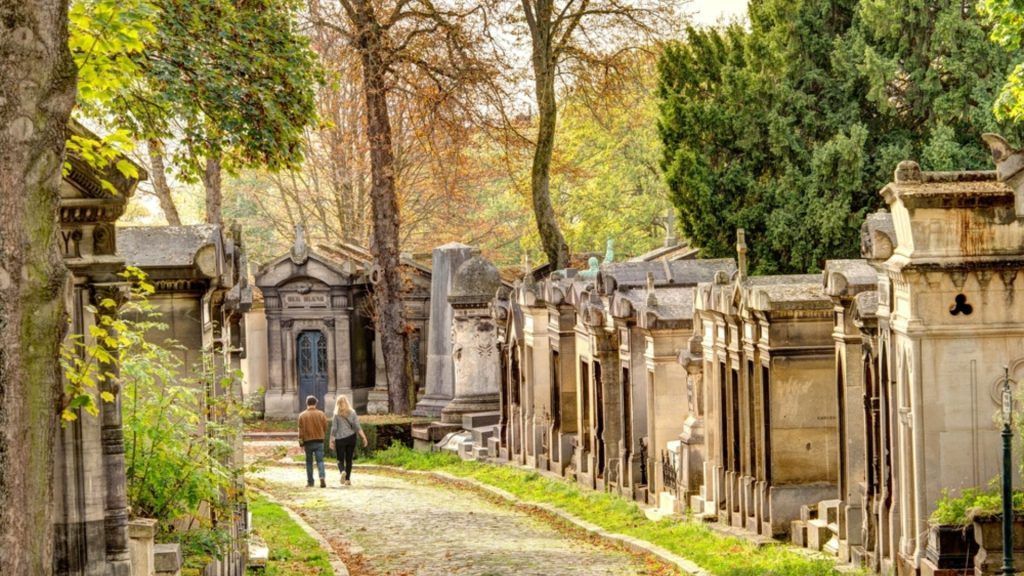 père lachaise cemetery
