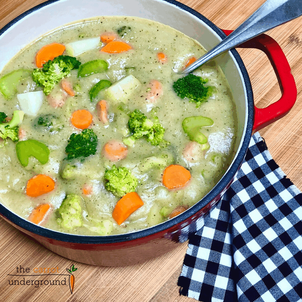 Vegan Broccoli Potato Soup 🥦🥔🥕 GF, oil-free, and absolutely delicious