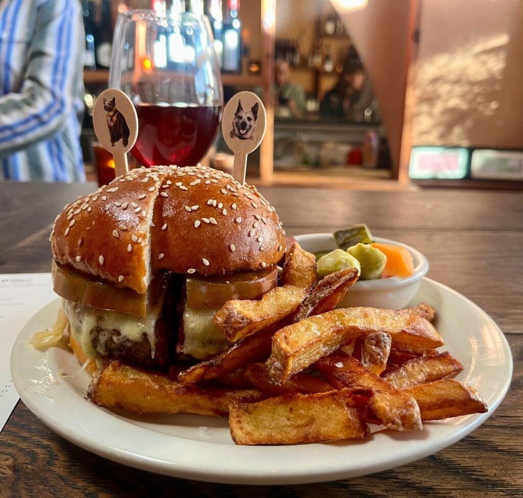 One last Dunsmoor burger One last Dunsmoor burger