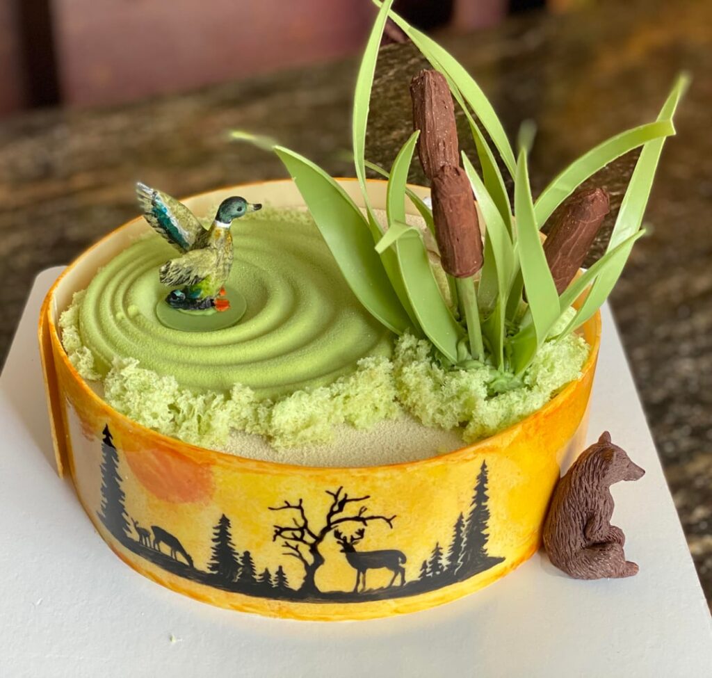 Birthday cake for the hunter🦆🐇