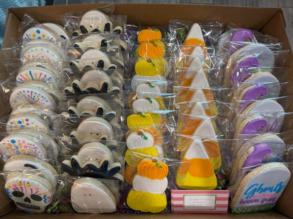 Halloween theme (6Dozen)