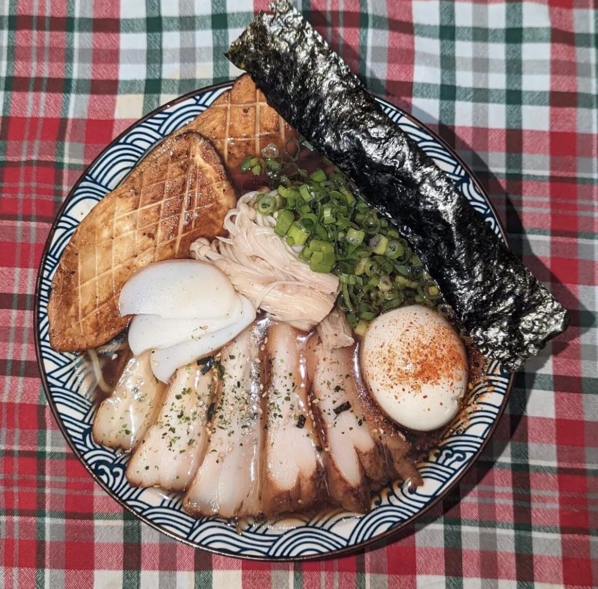 Shoyu chintan w/ oyster mushrooms