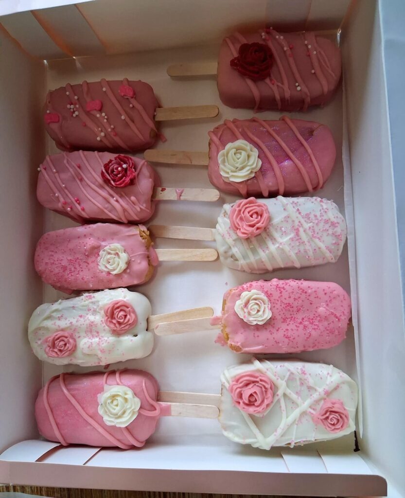 My first try at cakesicles