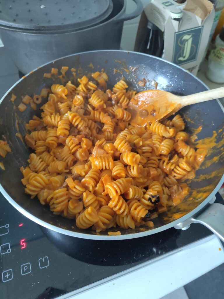 A vintage dish from the '80s: pasta alla vodka