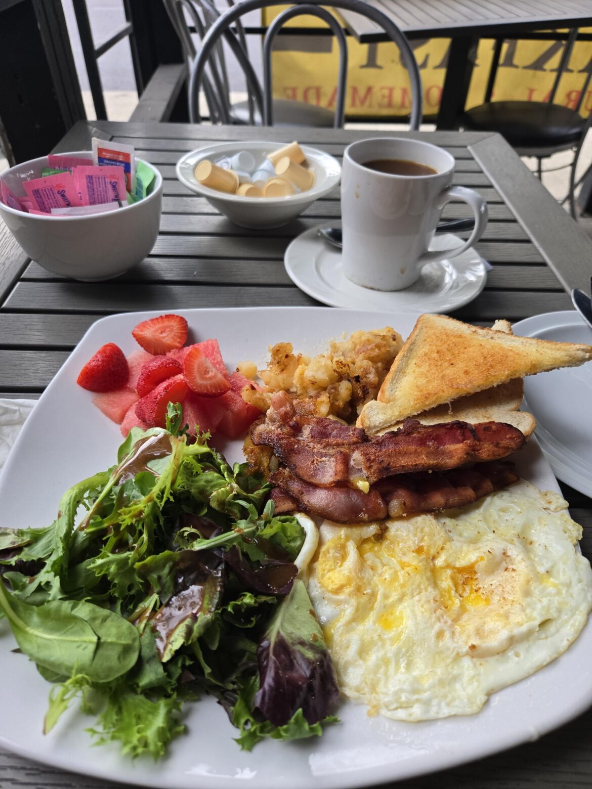 Thirsty Fox breakfast