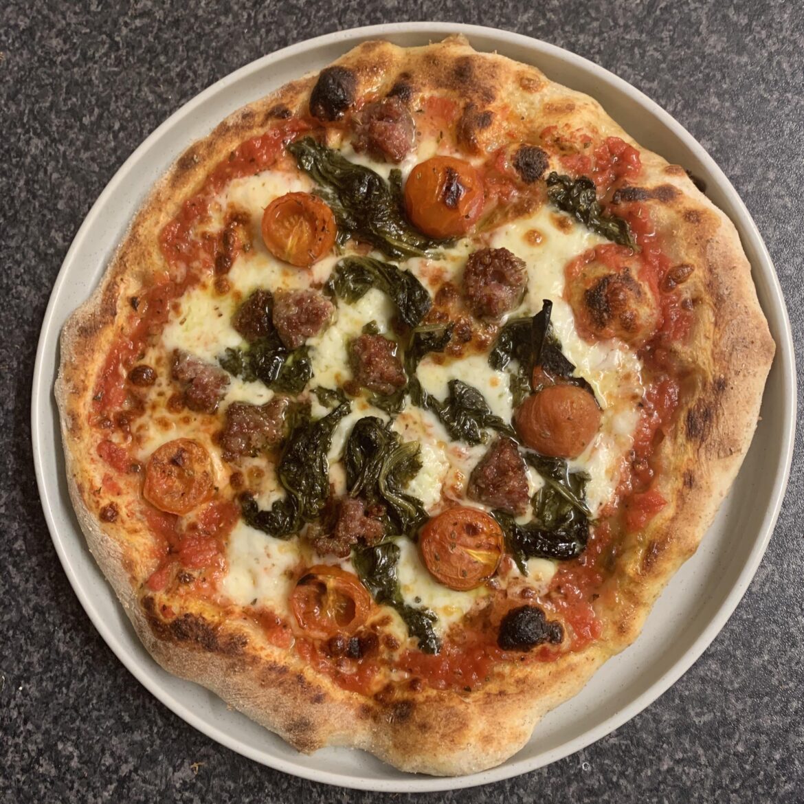 Homemade Pizza Pomodorini, Salsiccia e Friarielli