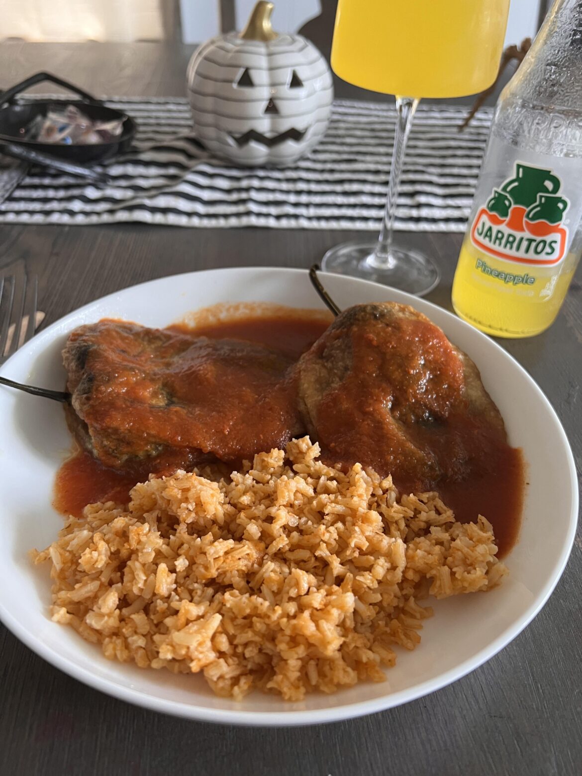 Friday lunch leftovers.. Chile’s rellenos ✨