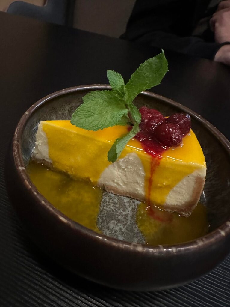[i ate] Cheesecake with mango sauce