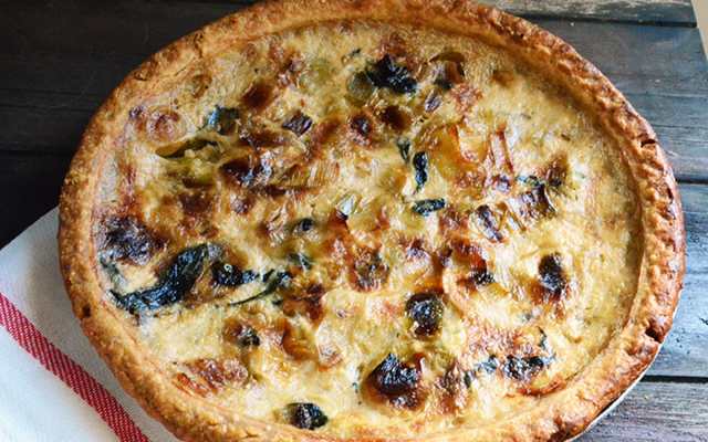 Tempeh Bacon and Leek Quiche