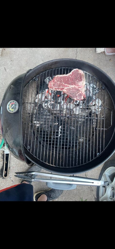 T-Bone 🥩 on the kettle