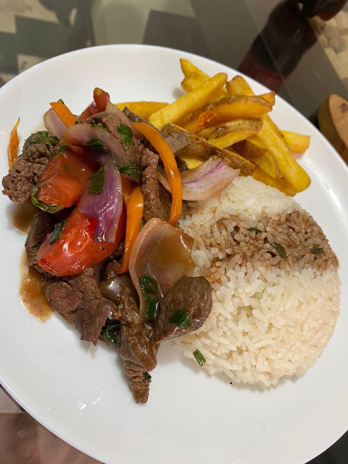 Lomo saltado at home 😋 what's missing!?