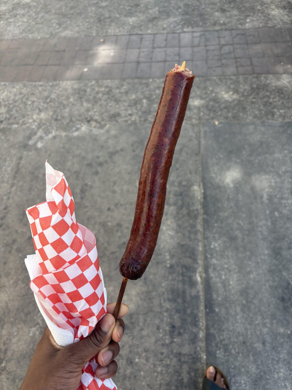 One of my few must haves at the fair. Jalapeño Sausage 😩
