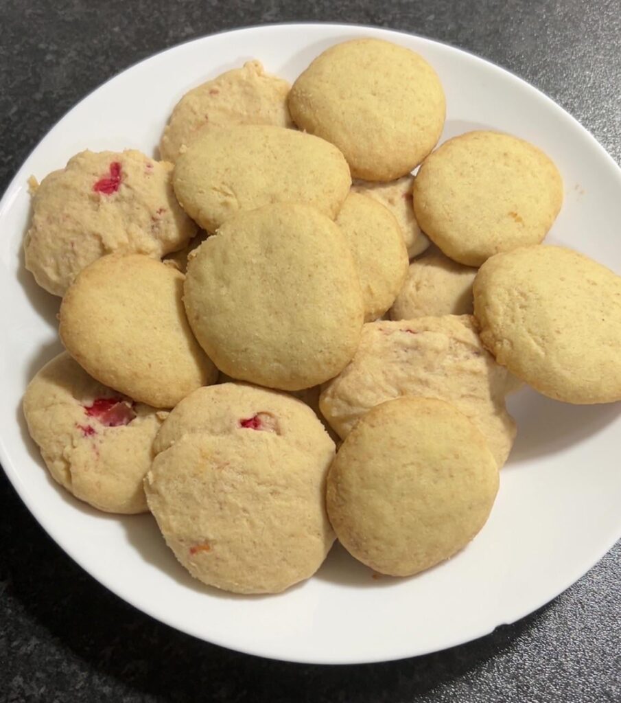 Strawberry cookies