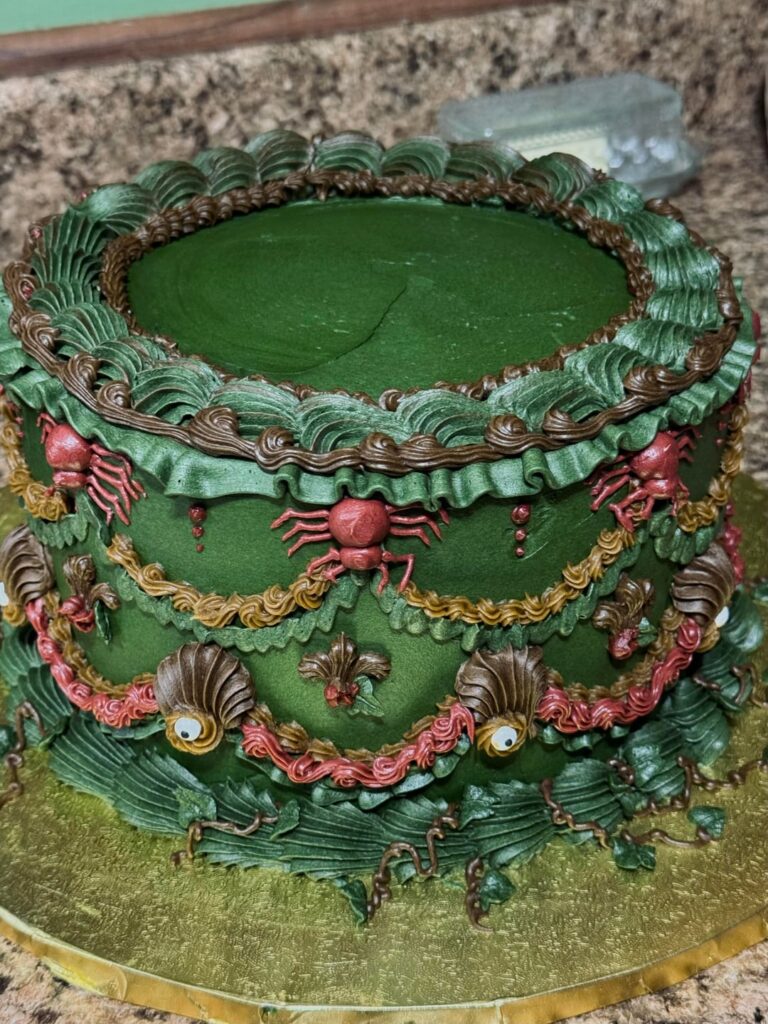 A Halloween spidey cake I did. Still have a lot of learning to do but I’m getting better at vintage piping. Advice/ tips & tricks is welcome ! It was specifically hard for me to get the base coat smooth.