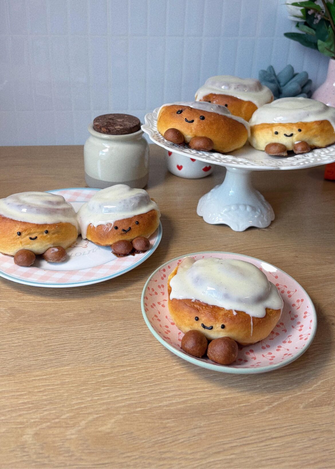 I made Jellycat cinnamon rolls with tangzhong bread dough. I made Jellycat cinnamon rolls with tangzhong bread dough.
